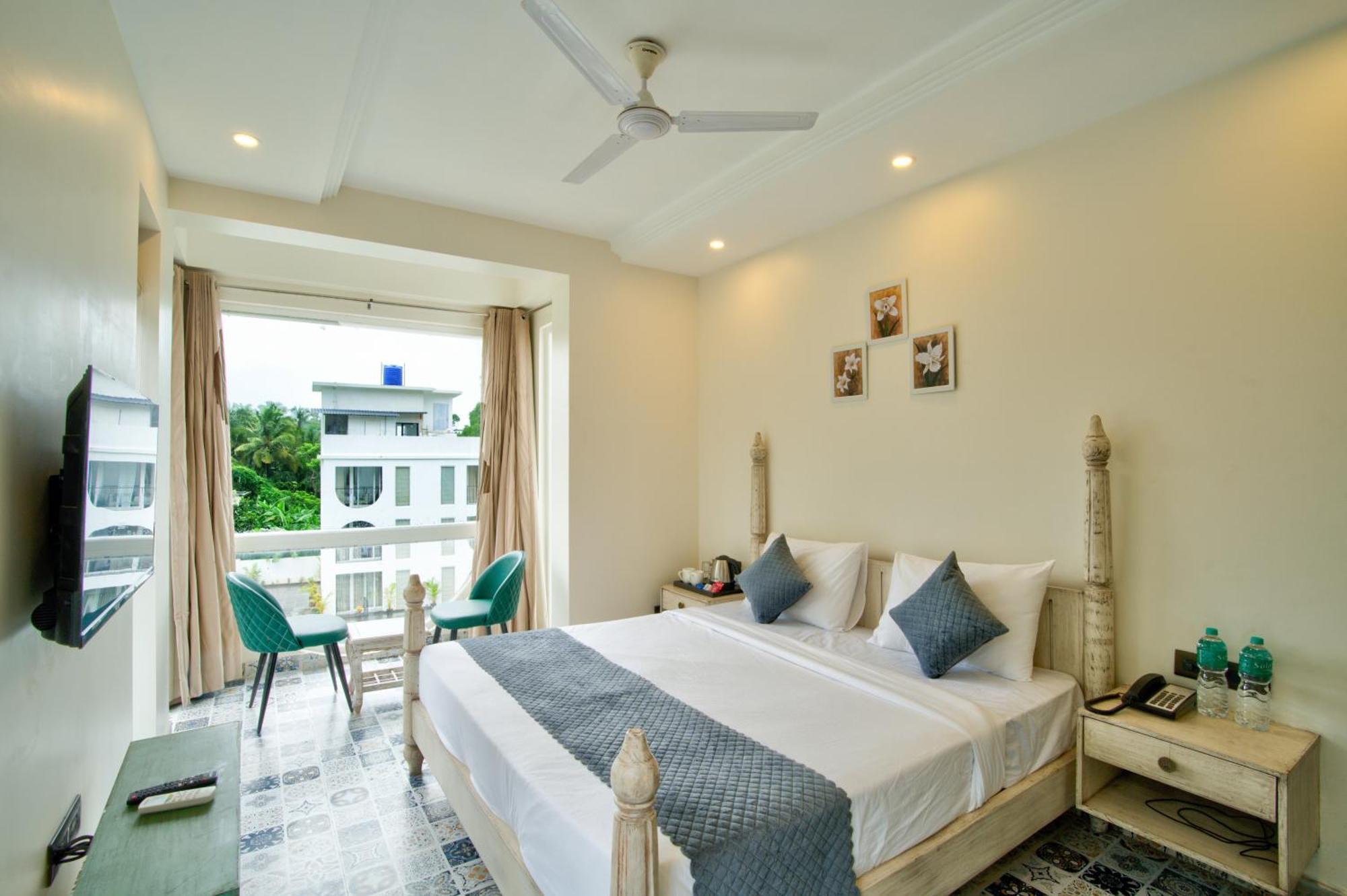 Hotel Goa Courtyard By The Porto Arpora Baga Exterior foto