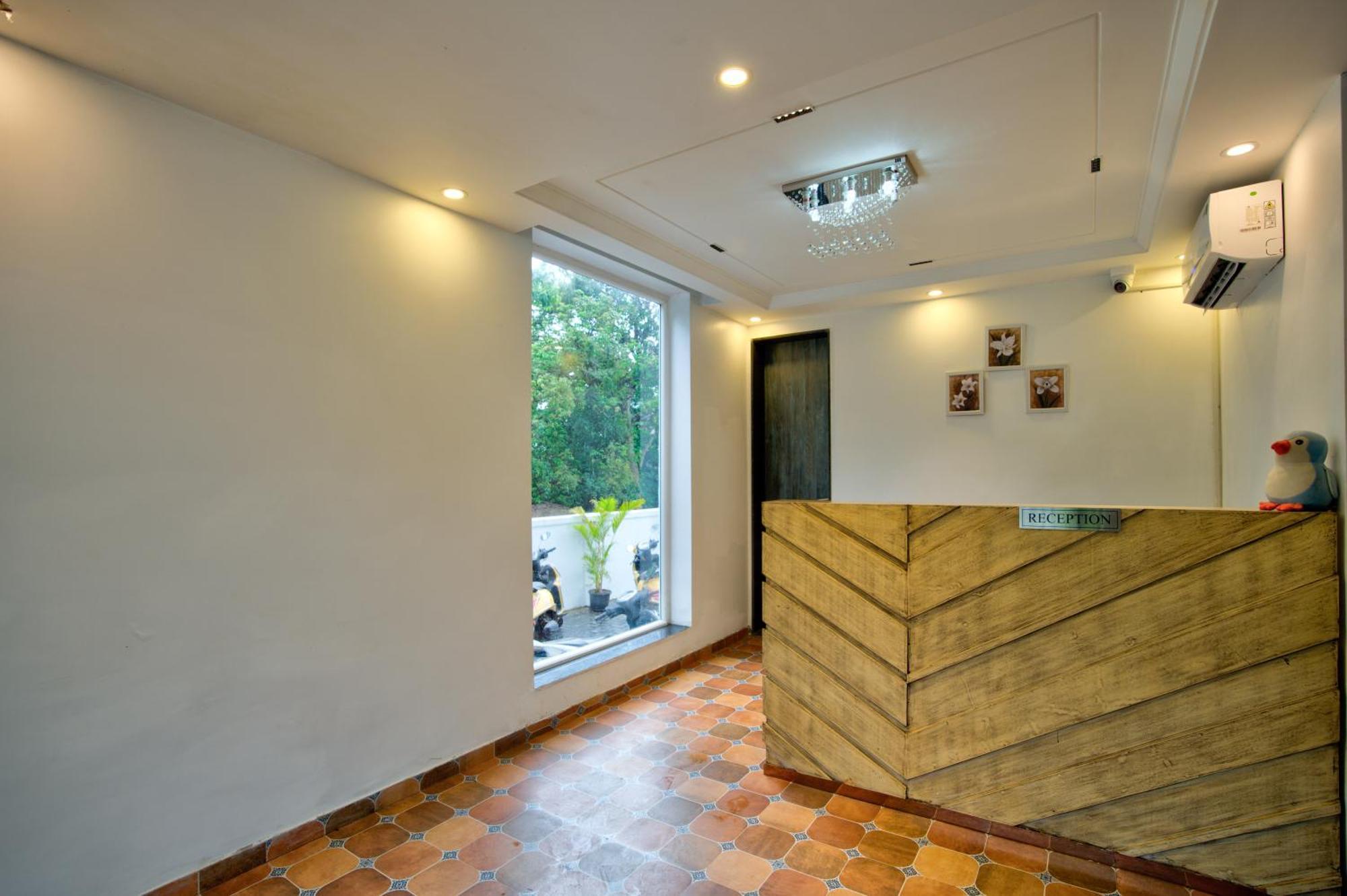 Hotel Goa Courtyard By The Porto Arpora Baga Exterior foto